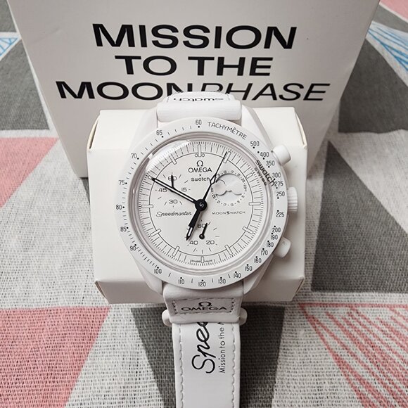 🍊Swatch X Omega Mission To The Moonphase - FULL MOON - Picture 4 of 5